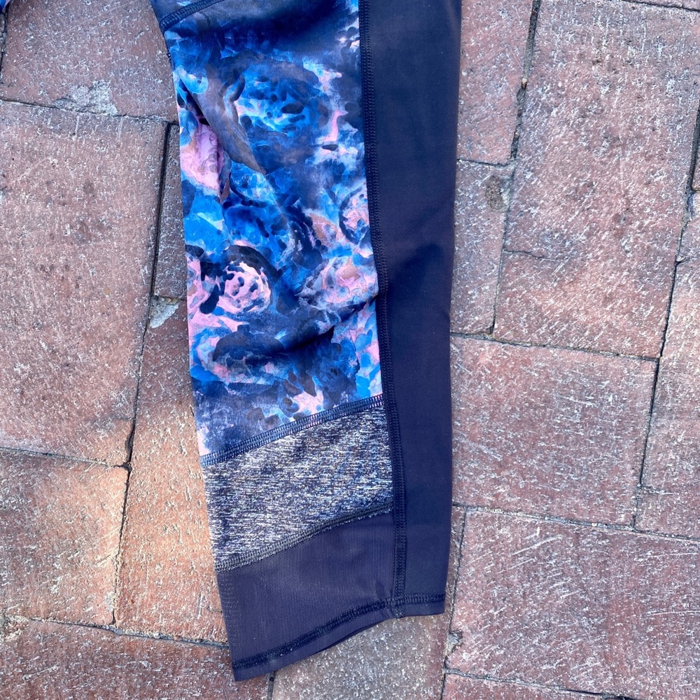 Lululemon Capri 6 If you’re Lucky Mesh Moody Mirage Wunder Under Navy Blue